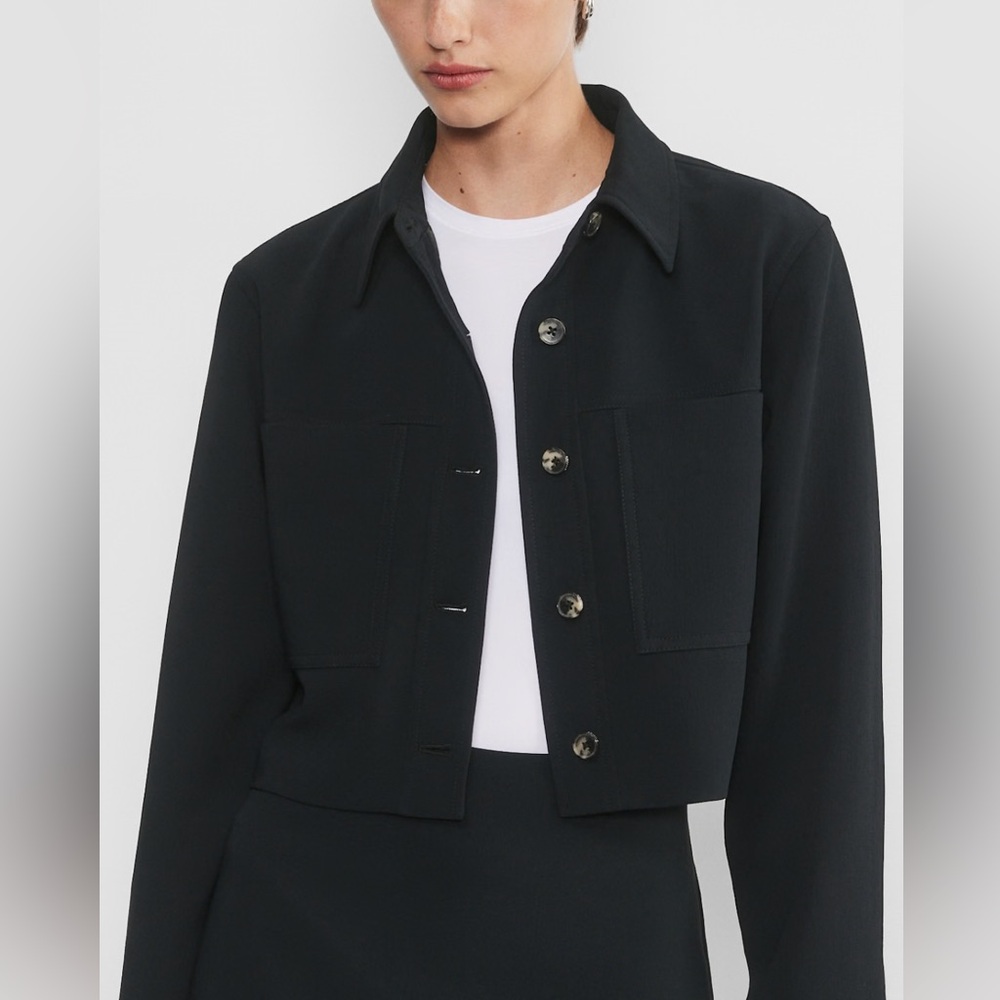 Aritzia Wilfred black little cropped jacket crepette fabric